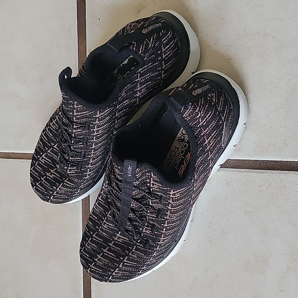 Sketchers air cooled memory foam slip on gym shoe